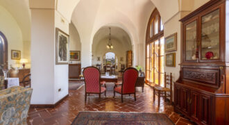 Residenza d’Epoca con Giardino nel Cuore di Squinzano