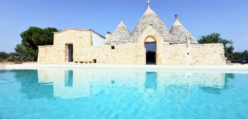 Trulli con piscina in vendita nella Valle d’Itria – Ceglie Messapica