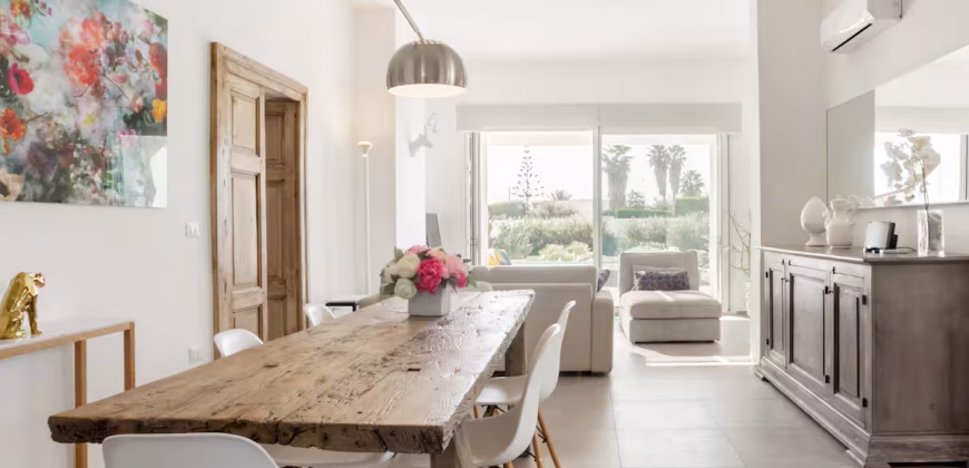 Elegante Villa con Piscina a pochi passi dal mare di Porto Cesareo