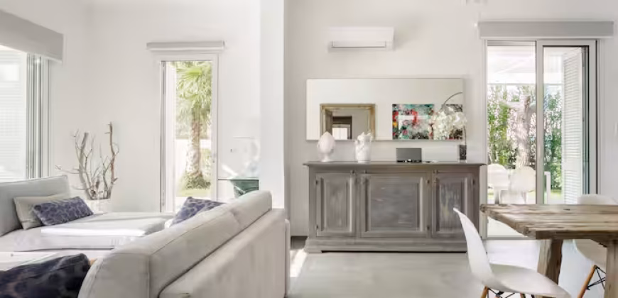 Elegante Villa con Piscina a pochi passi dal mare di Porto Cesareo