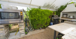 Villa con piscina immersa in un parco botanico a pochi km da Lecce