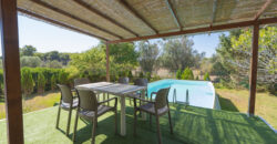 Villa immersa nel verde tra Lecce e il mare